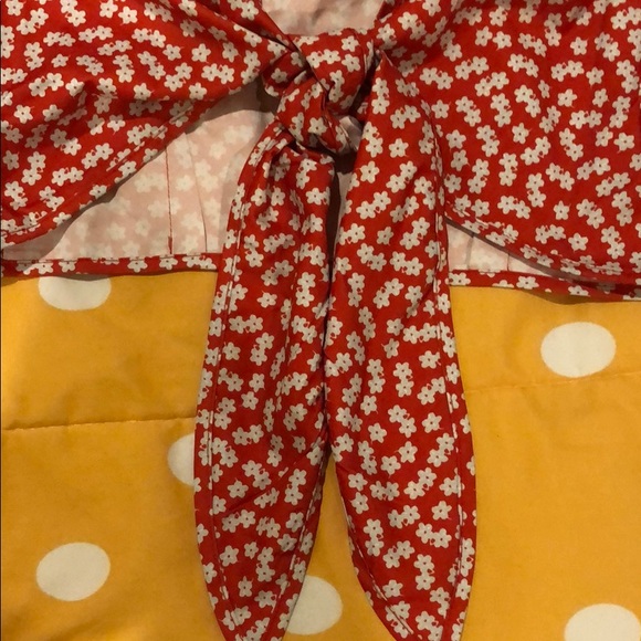 Shein floral red crop top, small - Picture 4 of 4